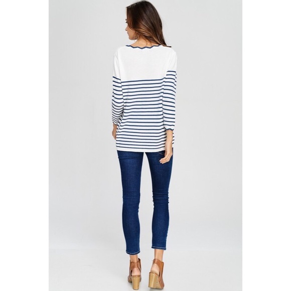 Oceans Away Light Sweater Top - Picture 3 of 4